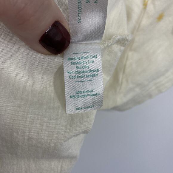 Marine Layer White Tee with Yellow sunshines - Picture 6 of 10